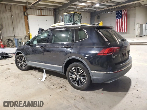 2018 Volkswagen Tiguan SEL с VIN 3VV2B7AX7JM164031, выставлен на аукционе Copart как лот 52967265 с пробегом Не указан миль и Списание • Salvage title. История ставок и продаж доступна на DreamBid. Изображение 2.