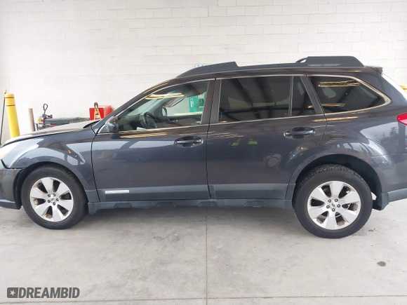 2012 Subaru Outback 2.5i Limited with VIN 4S4BRBKC2C3254308, listed as a IAAI auction lot 41829784 with 107,729 mi miles. Bid and sale history available at carsss.com. Image 14.