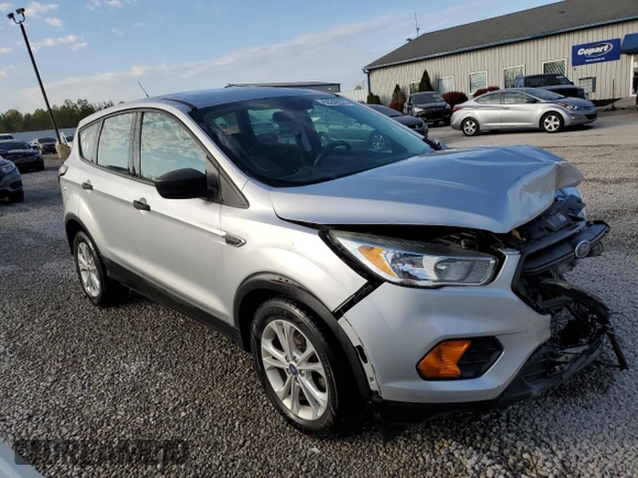 2017 Ford Escape S с VIN 1FMCU0F77HUE01261, выставлен на аукционе Copart как лот 53249535 с пробегом 116 493 миль миль и На запчасти • Non repairable. История ставок и продаж доступна на DreamBid. Изображение 4.