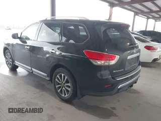 2016 Nissan Pathfinder Platinum with VIN 5N1AR2MM5GC631625, listed as a IAAI auction lot 41668488 with 171,531 mi miles and . Bid and sale history available at DreamBid. Image 3.
