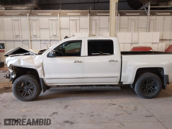 2018 Chevrolet Silverado 1500 LTZ with VIN 3GCUKSEC5JG596830, listed as a IAAI auction lot 41788299 with 85,684 mi miles. Bid and sale history available at carsss.com. Image 15.