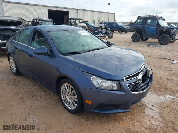 2014 Chevrolet Cruze ECO with VIN 1G1PH5SB9E7293326, listed as a IAAI auction lot 39634650 with 172,447 mi miles. Bid and sale history available at carsss.com. Image 1.