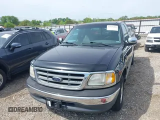 2000 Ford F-150 XL with VIN 1FTRX17W1YKA06683, listed as a IAAI auction lot 42118268 with 1 mi miles. Bid and sale history available at carsss.com. Image 6.