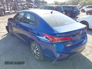 2020 Hyundai Accent SE z VIN 3KPC24A61LE093091, wystawiony jako IAAI lot #42060411 z przebiegiem 113 337 mil mil oraz . Historia ofert i sprzedaży dostępna na DreamBid. Obrazek 3.