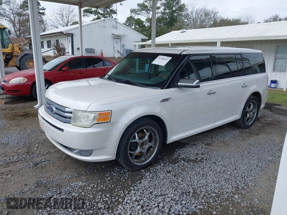 2009 Ford Flex Limited with VIN 2FMDK53CX9BA04207, listed as a IAAI auction lot 38798021 with 209,099 mi miles. Bid and sale history available at carsss.com. Image 2.