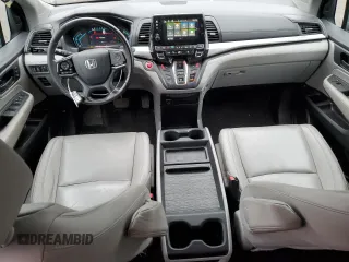 2018 Honda Odyssey EX-L with VIN 5FNRL6H77JB090625, listed as a Copart auction lot 84231104 with 92,413 mi miles and Salvage Title. Bid and sale history available at carsss.com. Image 8.