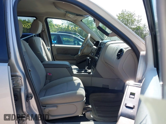2007 Ford Explorer Sport Trac XLT z VIN 1FMEU51K37UB56300, wystawiony jako IAAI lot #42800061 z przebiegiem 177 751 mil mil oraz . Historia ofert i sprzedaży dostępna na DreamBid. Obrazek 5.
