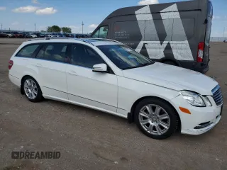 2013 Mercedes-Benz E 350 Luxury with VIN WDDHH8JB5DA727389, listed as a Copart auction lot 57902465 with 81,507 mi miles and Salvage title. Bid and sale history available at DreamBid. Image 4.