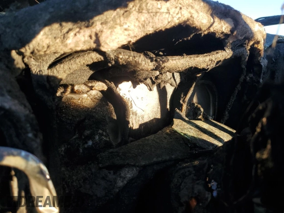 2023 GMC Sierra 3500HD Denali z VIN 1GT49WEY6PF192489, wystawiony jako Copart lot #78164924 z przebiegiem Nie podano mil oraz Nie do naprawy • Non repairable. Historia ofert i sprzedaży dostępna na DreamBid. Obrazek 9.