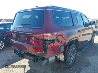 2024 Jeep Wagoneer Series II with VIN 1C4SJUBP2RS177139, listed as a IAAI auction lot 42224164 with 31,229 mi miles and . Bid and sale history available at DreamBid. Image 4.