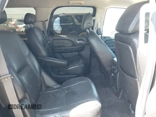 2008 Cadillac Escalade z VIN 1GYEC63858R217384, wystawiony jako IAAI lot #42045588 z przebiegiem 139 578 mil mil oraz . Historia ofert i sprzedaży dostępna na DreamBid. Obrazek 8.