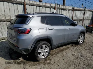 2022 Jeep Compass Latitude with VIN 3C4NJDBB7NT209884, listed as a Copart auction lot 50119865 with Not Provided miles and Salvage Title. Bid and sale history available at DreamBid. Image 3.