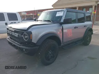 2024 Ford Bronco Black Diamond with VIN 1FMDE1BH5RLB38488, listed as a IAAI auction lot 42650965 with 944 mi miles and . Bid and sale history available at DreamBid. Image 18.
