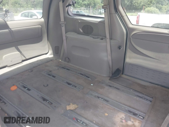 2003 Dodge Caravan SE with VIN 1D4GP25323B208661, listed as a IAAI auction lot 42766140 with 217,025 mi miles and . Bid and sale history available at DreamBid. Image 8.