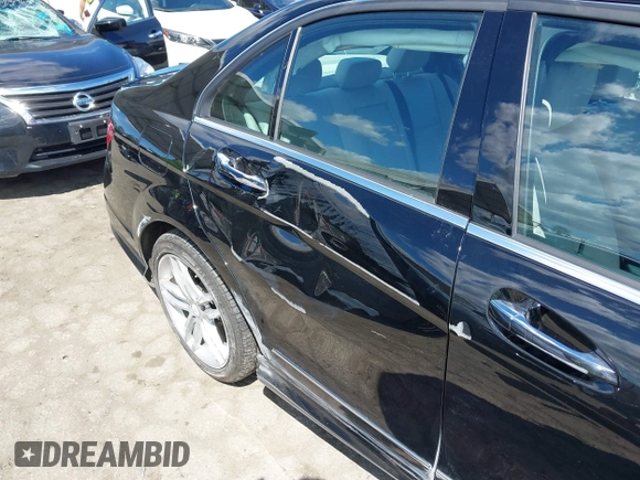 2013 Mercedes-Benz C-Class C 250 Sport with VIN WDDGF4HBXDR273481, listed as a IAAI auction lot 41933780 with 88,089 mi miles. Bid and sale history available at carsss.com. Image 17.
