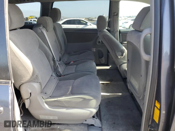 2006 Toyota Sienna CE with VIN 5TDZA23C06S529475, listed as a Copart auction lot 55366095 with 202,745 mi miles and Clean Title. Bid and sale history available at carsss.com. Image 11.