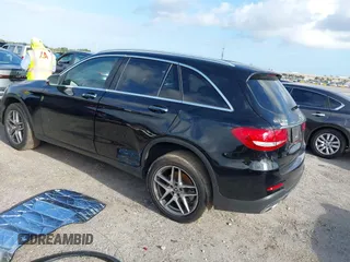 2019 Mercedes-Benz GLC with VIN WDC0G4JB3KV145553, listed as a IAAI auction lot 41957373 with 83,918 mi miles. Bid and sale history available at carsss.com. Image 3.