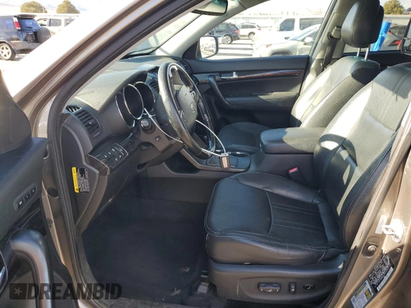 2013 Kia Sorento SX with VIN 5XYKW4A28DG364195, listed as a Copart auction lot 84892314 with 161,439 mi miles and Salvage title. Bid and sale history available at DreamBid. Image 7.