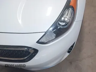 2019 Kia Niro Touring with VIN KNDCE3LC3K5216257, listed as a IAAI auction lot 41760534 with 117,187 mi miles. Bid and sale history available at carsss.com. Image 6.