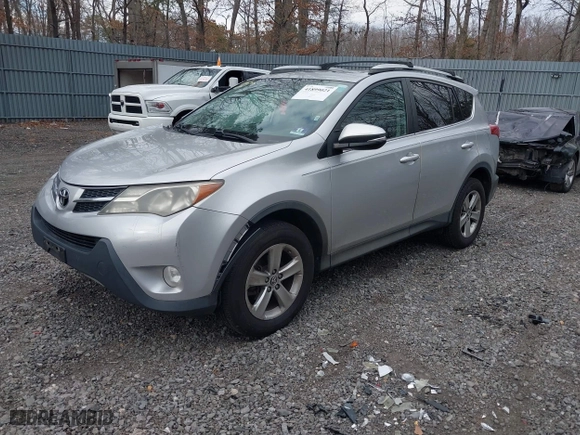 2015 Toyota RAV4 XLE with VIN 2T3RFREV9FW332635, listed as a IAAI auction lot 41899021 with 171,144 mi miles. Bid and sale history available at carsss.com. Image 2.