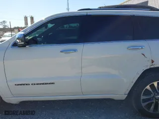 2017 Jeep Grand Cherokee Overland with VIN 1C4RJECG2HC762007, listed as a IAAI auction lot 41845048 with 80,285 mi miles. Bid and sale history available at carsss.com. Image 14.