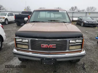 1989 GMC Sierra 1500 with VIN 2GTGC29K4K1535524, listed as a Copart auction lot 43388905 with 1,107,360 mi miles and Clean Title. Bid and sale history available at DreamBid. Image 5.