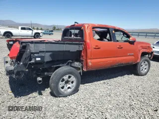 2017 Toyota Tacoma SR5 with VIN 3TMCZ5AN0HM118648, listed as a Copart auction lot 55685625 with 84,919 mi miles and Salvage Title. Bid and sale history available at carsss.com. Image 3.