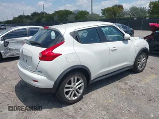 2013 Nissan Juke S with VIN JN8AF5MR2DT205370, listed as a IAAI auction lot 42055335 with 115,390 mi miles. Bid and sale history available at carsss.com. Image 4.