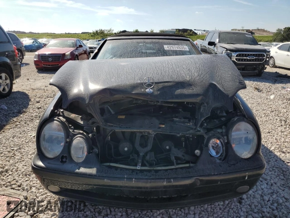 2002 Mercedes-Benz CLK 55 AMG with VIN WDBLK74GX2T093407, listed as a Copart auction lot 42974935 with 123,941 mi miles and Salvage Title. Bid and sale history available at DreamBid. Image 5.
