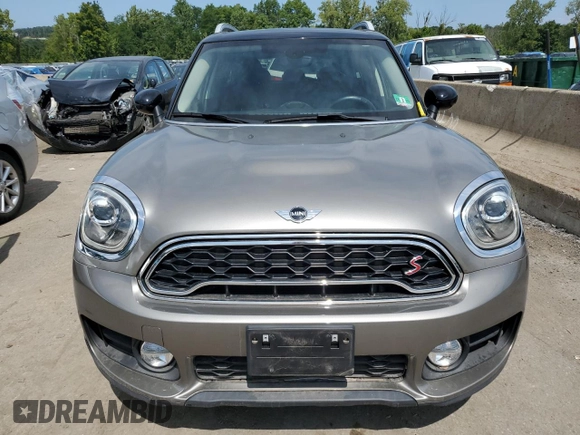2018 MINI Countryman Cooper S with VIN WMZYT5C38J3D82939, listed as a Copart auction lot 69400874 with 0 mi miles and Salvage Title. Bid and sale history available at carsss.com. Image 5.