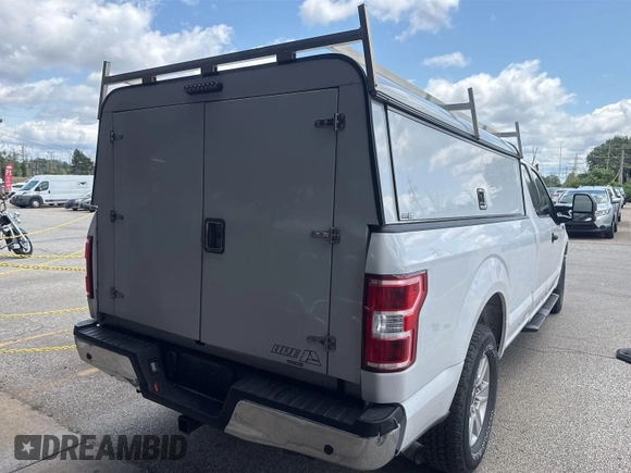 2019 Ford F-150 z VIN 1FTFX1C4XKKE10533, wystawiony jako IAAI lot #42843481 z przebiegiem 52 694 mil mil oraz . Historia ofert i sprzedaży dostępna na DreamBid. Obrazek 9.
