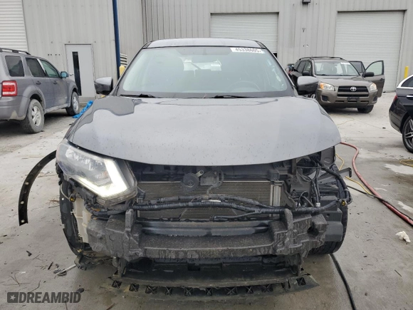 2017 Nissan Rogue S with VIN KNMAT2MTXHP507017, listed as a Copart auction lot 45338605 with 97,062 mi miles and Salvage Title. Bid and sale history available at carsss.com. Image 5.