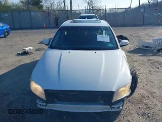2010 Volvo S80 I6 with VIN YV1960AS0A1127147, listed as a IAAI auction lot 41932324 with 209,194 mi miles. Bid and sale history available at carsss.com. Image 12.