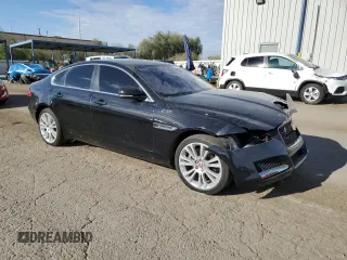 2019 Jaguar XF 25t Prestige with VIN SAJBE4FX6KCY81053, listed as a Copart auction lot 72451524 with 50,749 mi miles and Salvage Title. Bid and sale history available at carsss.com. Image 4.