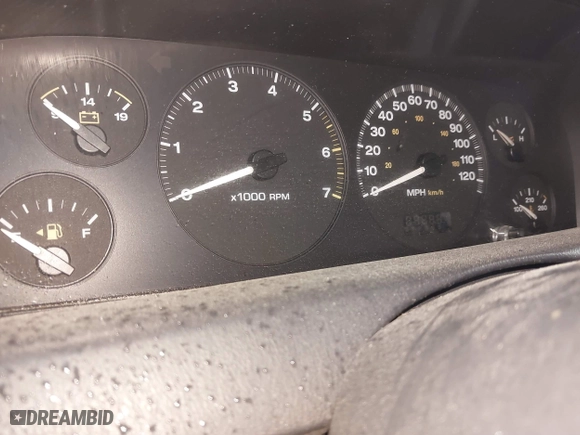 2002 Jeep Grand Cherokee Laredo with VIN 1J4GW48S82C321712, listed as a IAAI auction lot 41855809 with 1 mi miles. Bid and sale history available at carsss.com. Image 7.
