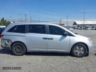 2014 Honda Odyssey LX with VIN 5FNRL5H24EB008838, listed as a IAAI auction lot 41987432 with 276,432 mi miles. Bid and sale history available at carsss.com. Image 14.