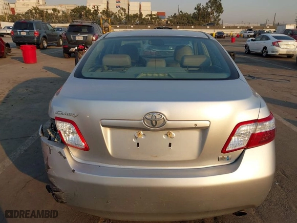 2007 Toyota Camry Hybrid with VIN JTNBB46K573027590, listed as a IAAI auction lot 41307314 with 159,168 mi miles. Bid and sale history available at carsss.com. Image 16.