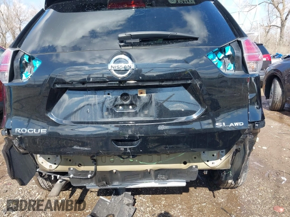 2015 Nissan Rogue SL with VIN 5N1AT2MV8FC899383, listed as a IAAI auction lot 38805565 with 95,236 mi miles and . Bid and sale history available at carsss.com. Image 6.