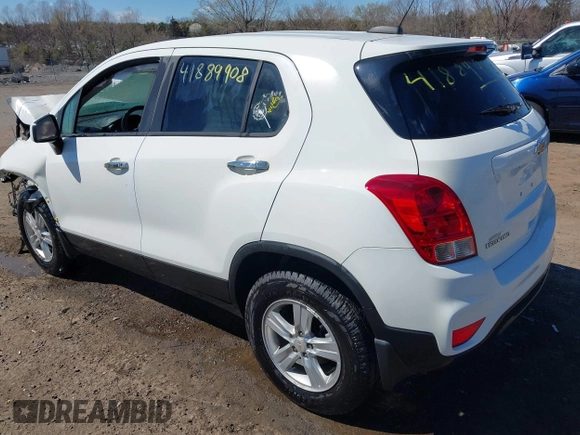 2020 Chevrolet Trax LS with VIN KL7CJNSB1LB090397, listed as a IAAI auction lot 41889908 with 100,435 mi miles. Bid and sale history available at carsss.com. Image 3.