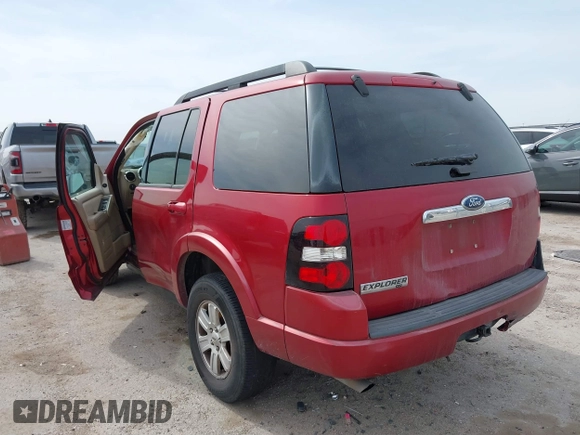 2008 Ford Explorer XLT z VIN 1FMEU63E78UA48891, wystawiony jako IAAI lot #41720120 z przebiegiem 217 578 mil mil oraz . Historia ofert i sprzedaży dostępna na DreamBid. Obrazek 3.