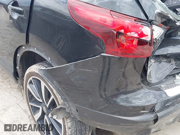 2017 Nissan Rogue SV with VIN JN1BJ1CP8HW028998, listed as a IAAI auction lot 42224825 with 96,213 mi miles and . Bid and sale history available at DreamBid. Image 6.