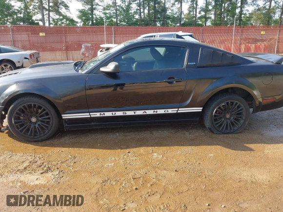 2005 Ford Mustang Deluxe with VIN 1ZVFT80N455247055, listed as a IAAI auction lot 42049726 with 182,342 mi miles and . Bid and sale history available at DreamBid. Image 14.