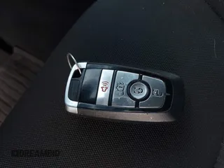 2022 Ford Explorer XLT с VIN 1FMSK8DH6NGA52762, выставлен на аукционе IAAI как лот 38408049 с пробегом 44 590 миль миль и . История ставок и продаж доступна на DreamBid. Изображение 11.