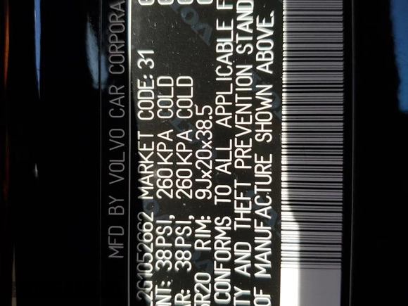 2016 Volvo XC90 T6 Inscription with VIN YV4A22PL2G1052662, listed as a Copart auction lot 85711164 with 139,844 mi miles and Salvage Title. Bid and sale history available at carsss.com. Image 15.