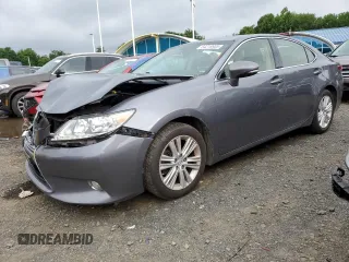 2015 Lexus ES 330 z VIN JTHBK1GG0F2187215, wystawiony jako Copart lot #64218905 z przebiegiem 276 498 mil mil oraz Szkoda całkowita • Salvage title. Historia ofert i sprzedaży dostępna na DreamBid. Obrazek 1.