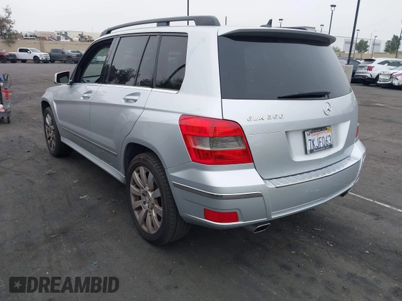 2012 Mercedes-Benz GLK GLK 350 with VIN WDCGG5GB0CF892387, listed as a IAAI auction lot 42031687 with 123,587 mi miles. Bid and sale history available at carsss.com. Image 3.