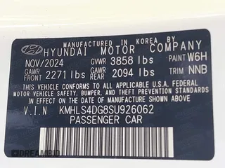 2025 Hyundai Elantra SEL Convenience with VIN KMHLS4DG8SU926062, listed as a IAAI auction lot 42098106 with 7,127 mi miles and . Bid and sale history available at DreamBid. Image 9.