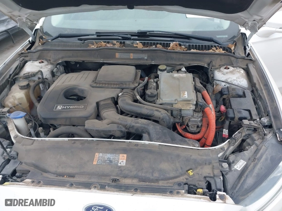 2014 Ford Fusion Titanium Hybrid with VIN 3FA6P0RU6ER115985, listed as a IAAI auction lot 41870494 with 132,321 mi miles. Bid and sale history available at carsss.com. Image 10.