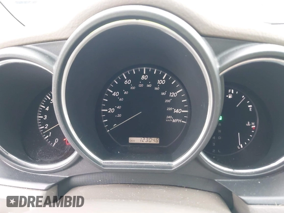 2004 Lexus RX 330 z VIN 2T2HA31UX4C019049, wystawiony jako IAAI lot #42116659 z przebiegiem 123 048 mil mil oraz . Historia ofert i sprzedaży dostępna na DreamBid. Obrazek 7.