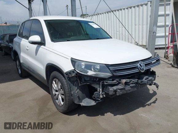 2014 Volkswagen Tiguan SEL with VIN WVGAV3AX0EW524669, listed as a IAAI auction lot 42289003 with 94,513 mi miles and . Bid and sale history available at DreamBid. Image 1.